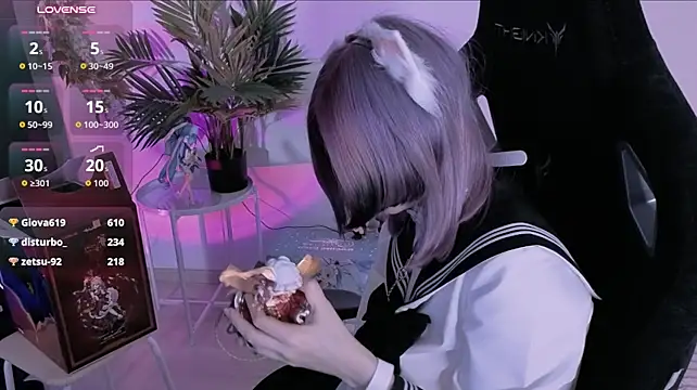 Hikkacat - hip tease ✧⋆⸜(♡˙ᗜ˙♡)⸝⋆✧