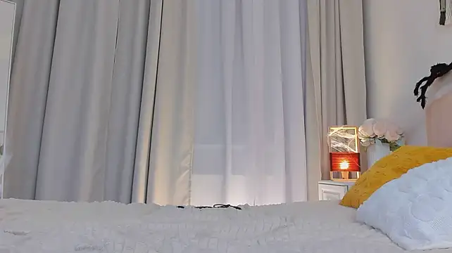 MiaKeler - suck a dildo together