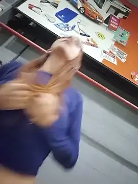 Gabi_Marquez - Chuva dourada!