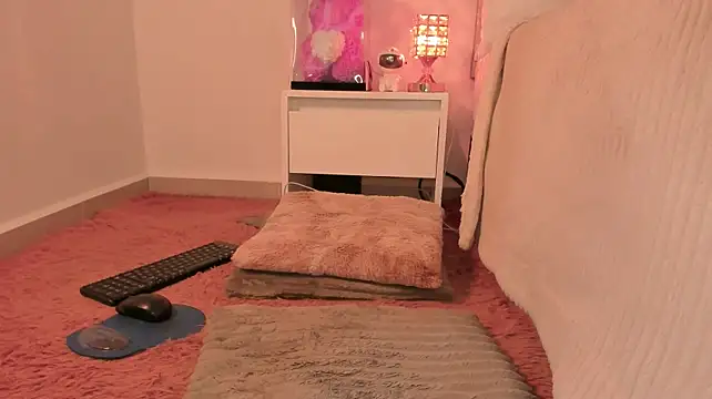Alissonroses - Squat dildo