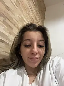 Loirinha_uai - Tira blusa