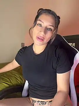 Rebbecca_ - Disfruta mis boobs de cerca