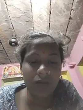Hot_khusi753