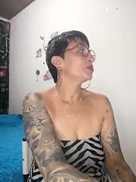 Missrouge_tattoo - changing panties—the sexiest thing