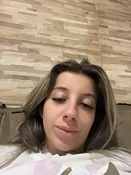 Loirinha_uai - Tira blusa