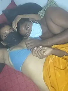Milkchocolatecouple - Full nude pussy close up cum shot