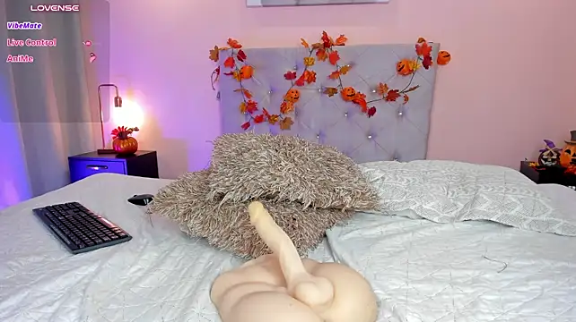 Brianathompson - Spit my boobs and pinch my nipples: