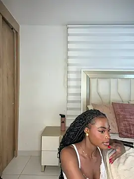 Ayra-starh - ride my dildo and suck it 🥵