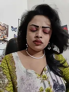 Pinky-2 - Oiling My Sexy Pussy Hole