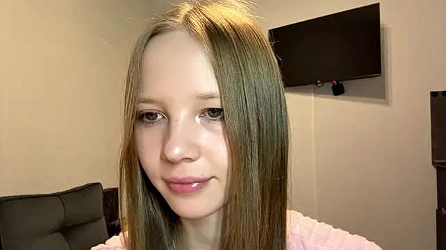 DionnaStrech - my smile will make ur day brighter <3