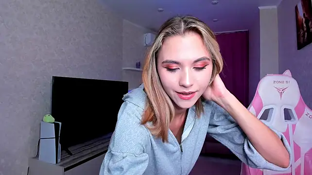EllaCurtis - dance in a swimsuit