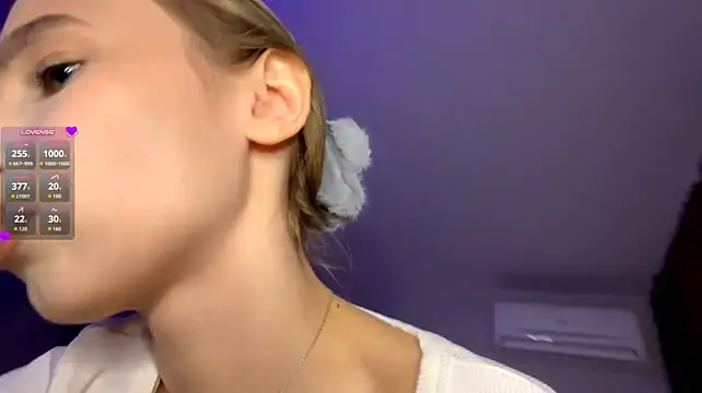 ClonedAge - underboobs