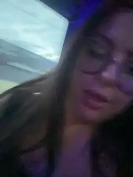MileyGia - Tetas al publico 1 min