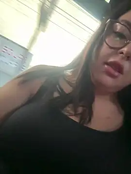 MileyGia - Tetas al publico 1 min