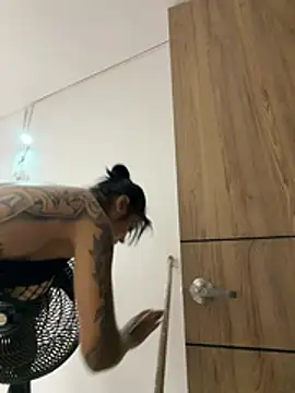 Tamyjenkins1 - Masturbation in the Kitchen#