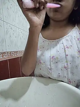 Virgin_girl_099 - 1st time sex toy put in virgin pussy 🍒