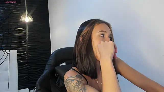 hellen_tease