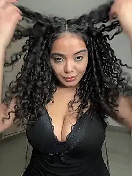 Curlyierr - UNDRESS AND GET NAKED