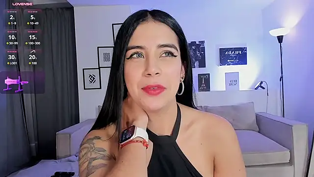 Ivy_rein - 🔥Fingering tease on my panties 💕