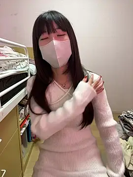 Macaron_dayon - 立って全身見せしてから盗撮アングル💕