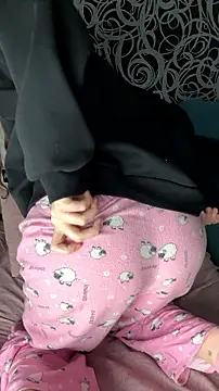 Kimi_Ass - Ride XXL red plug in ass