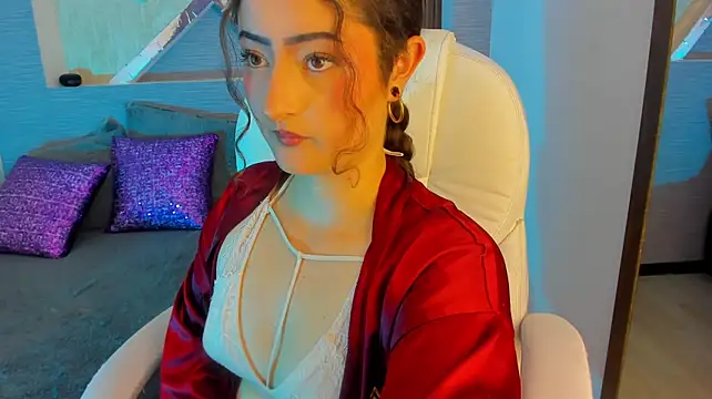 Rebbeca_Dreams - Pull my clothes down and squeeze my tits