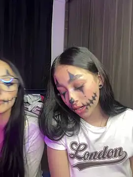 Rayne_cami - Show pussy girls