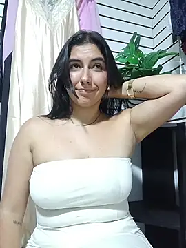 ViolettaWalton1 - Flash pussy in store boutique 💜