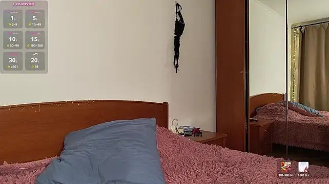 AniTailer - spread legs and touch pussy