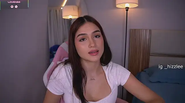 AnnyHizzle - sexy doggy no panty and spanks