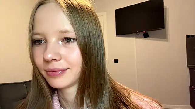 DionnaStrech - my smile will make ur day brighter <3