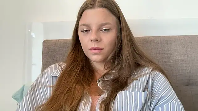 AmieLendor - video of my intense squirt in PM