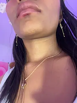 KaattySweet_ - oil on my body