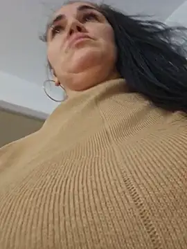 VickyBlazze - Play with my curves for you 🍑