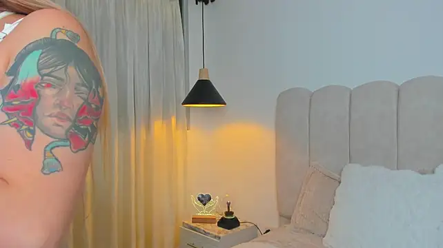AndyBluee - Slap my sweets tits & ass