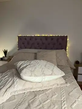 Samantha_e2 - spank in my ass x11