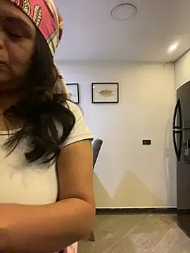 Kataliina - Full naked in the kitchen