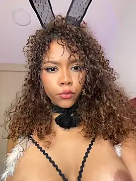 CurlyOopsies - FINGERING PUSSY AND WET YOUR FACE