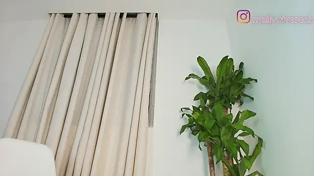 Mollyrivera - big squirt