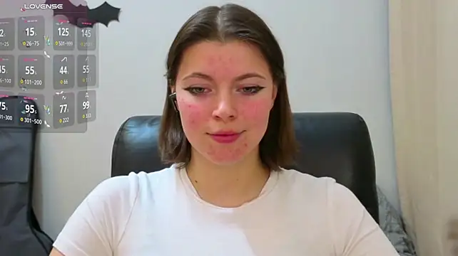 LoriYates - naked masturbation till big O
