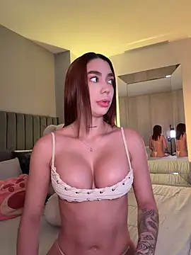 Evelyn_Claiire - cameltoe