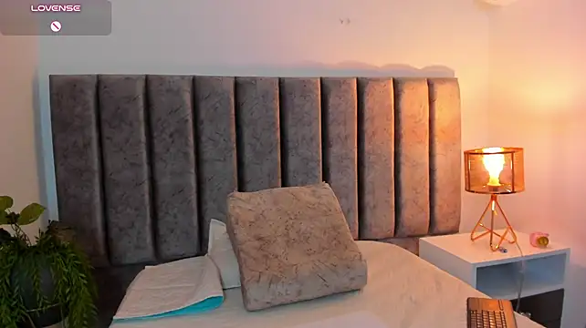 SamanthaSmithx - Twerk big ass and oil