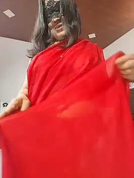 Ruvi_Queen - oil on my Big Boobs
