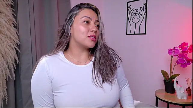 Zara_Nova - Lick dildo slowly