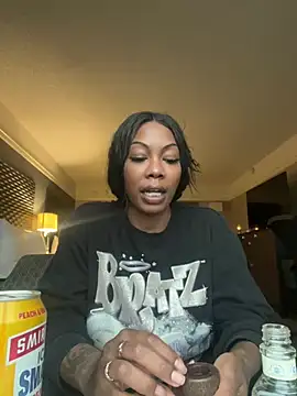 HeidiGiselle - put lush in pussy
