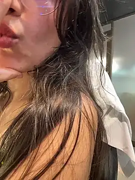 Iris_cuteface - spank tits 🔥🔥