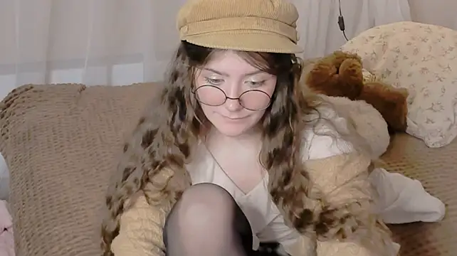 RuthMorse - MASTURBATION in panties with zoom