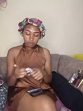 Nasty_boo_boo - spoil the queen