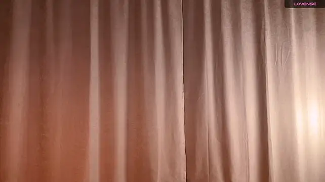 Squirtybb - Fingering ass