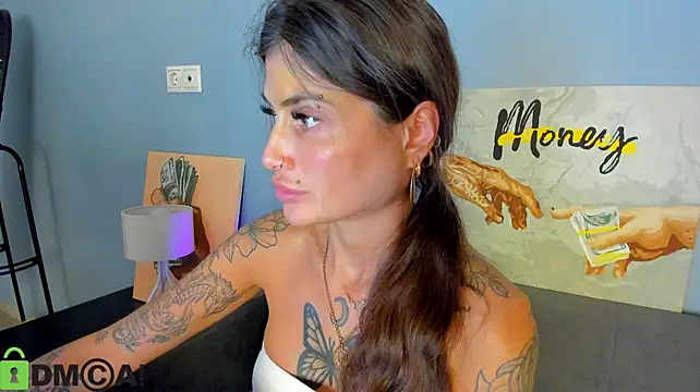 Patricia_Cox - smoking a cigarette + flashing tits